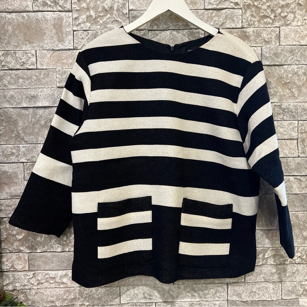 Derek Lam Size 8 Top Black Ivory Striped Cotton Silk 3/4 Sleeve Side Slit Blouse